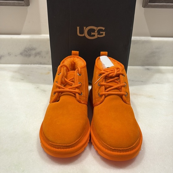 Men’s Neumel UGGs Size 8 New In Box - Picture 7 of 7